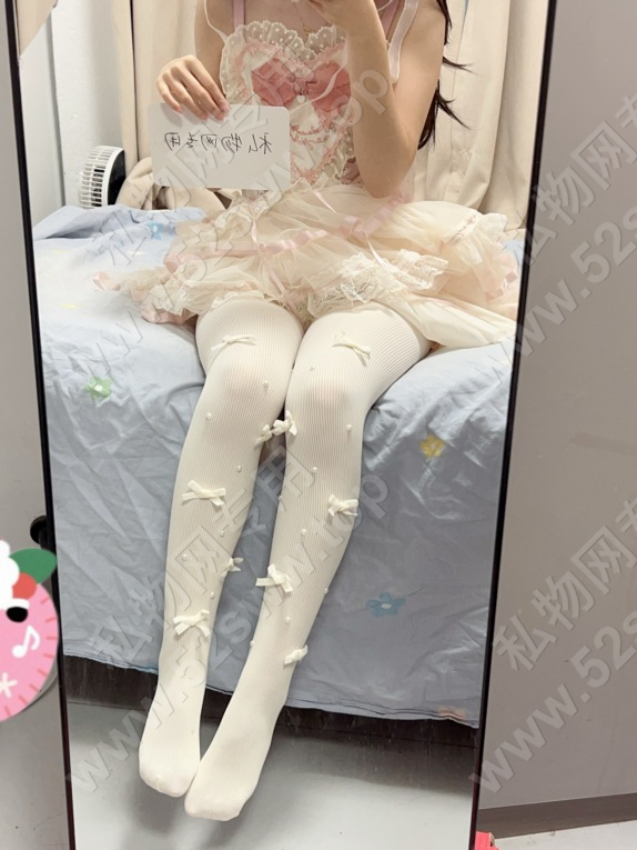 8905 (3).png